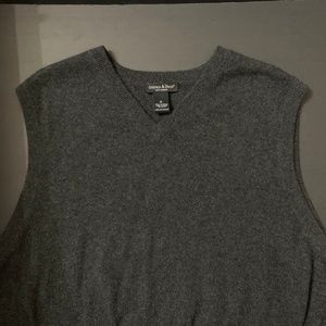 Grayson & Dunn Cashmere V-Neck Sweater Vest Gray